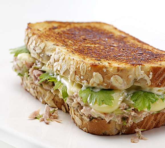 Fotografía de alimentos sandwich atún
